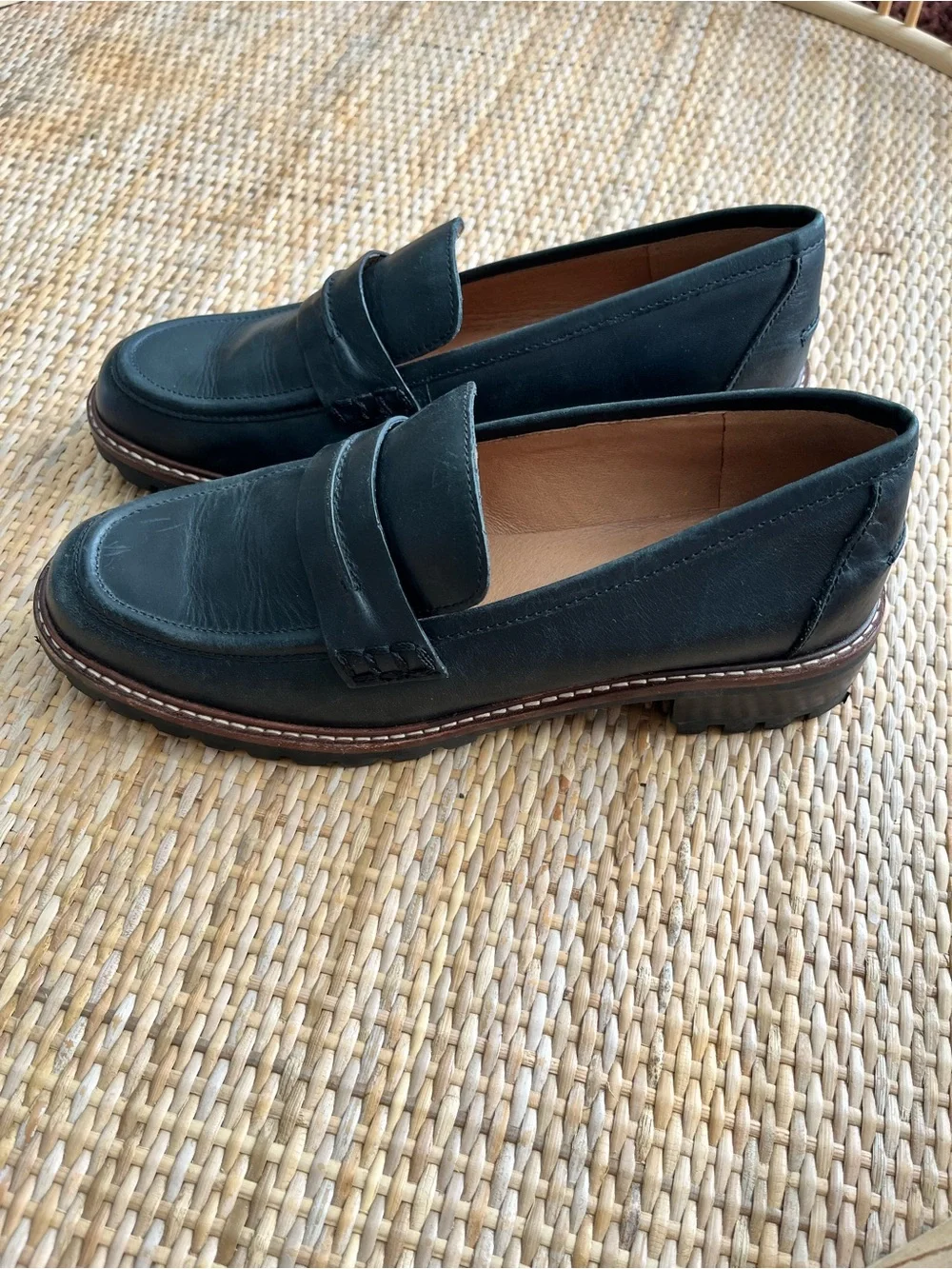 Madewell Black Leather Lugsole Penny Loafers - Size 7 - Picture 6 of 11